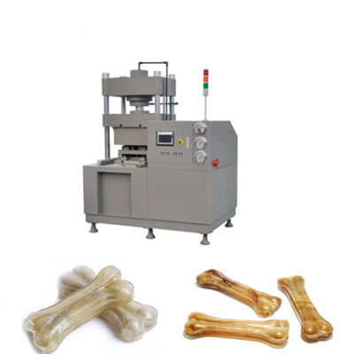 Proceso del bocado del animal doméstico hecho a máquina por el cuero crudo, máquina del fabricante del hueso de perro