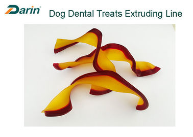 El color doble del tocino torcido pega tornillo de las invitaciones dentales del extrusor de la comida de perro el solo