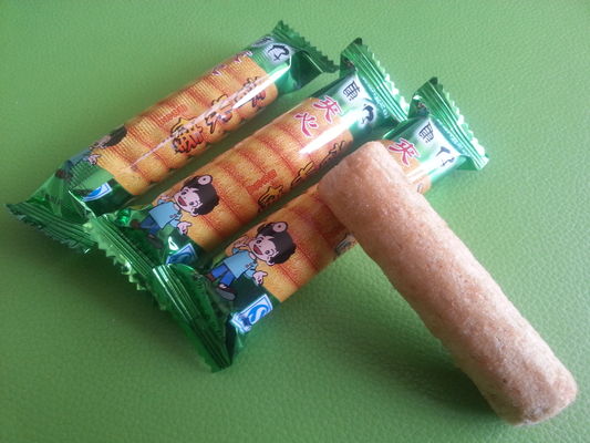Línea de extrudado de relleno del bocado del soplo del snack bar de la base caliente de la venta