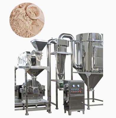 Leche del bebé de la nutrición que hace la máquina