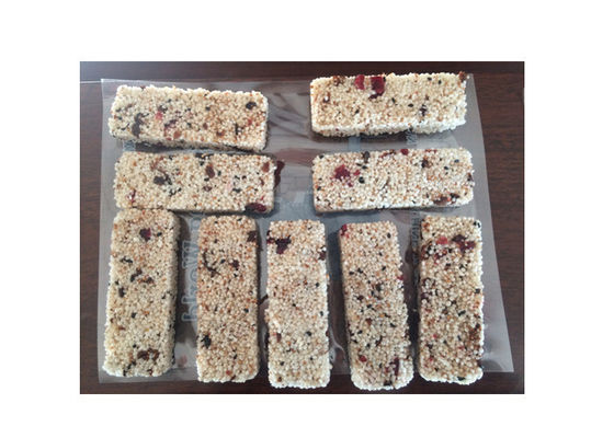 Barra soplada de alto rendimiento del cereal que hace la máquina, cadena de producción multifuncional de azúcar de la bola de arroz