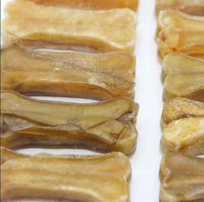 Máquina para hacer huesos de perros de varias formas 9KW Máquina para tratar mascotas de piel cruda diferente