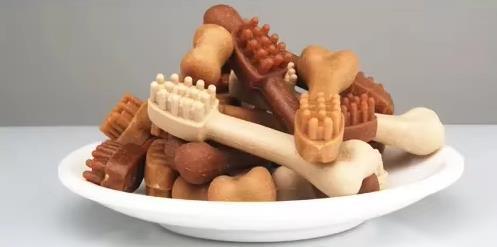 Máquina del extrusor de los snacks del moldeo a presión, línea de transformación del alimento para animales