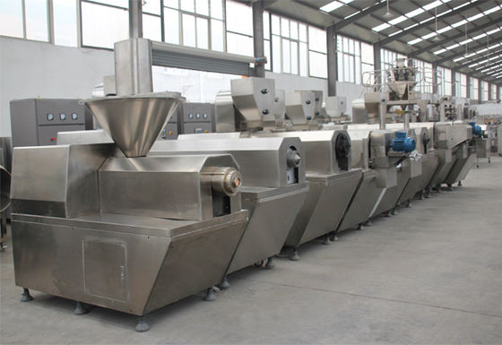 La carne natural de la cecina de los bocados del palillo del perro pela la cortadora de los palillos de la carne